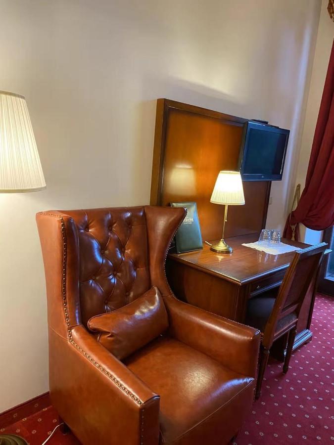 Hotel Kaiser Franz Josef Millstatt Ngoại thất bức ảnh